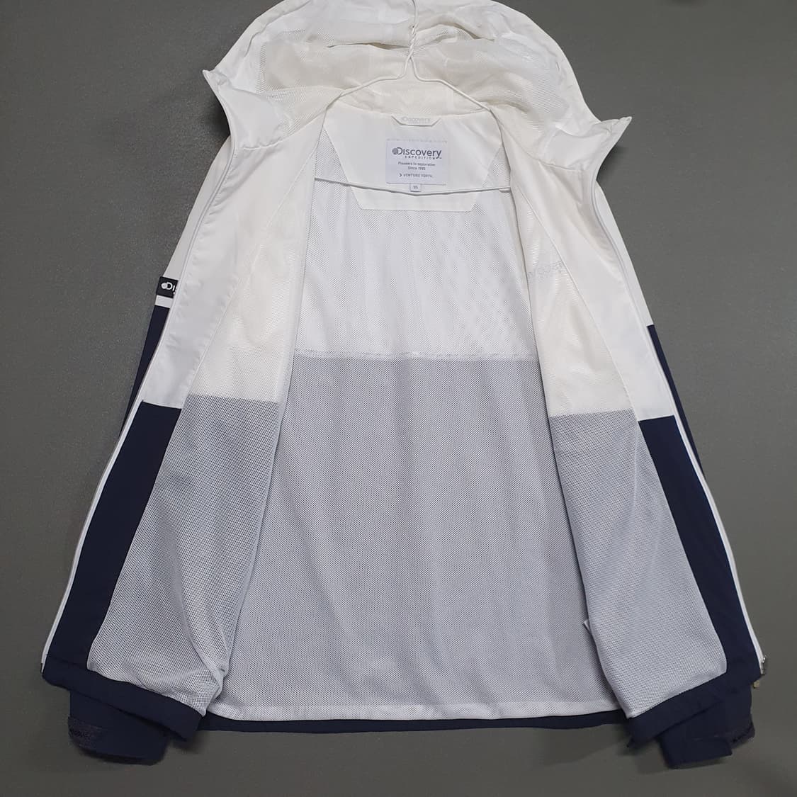 95) 디스커버리 신형 21FW 경량 윈드레이저 바람막이 자켓 네이비 상품이미지8