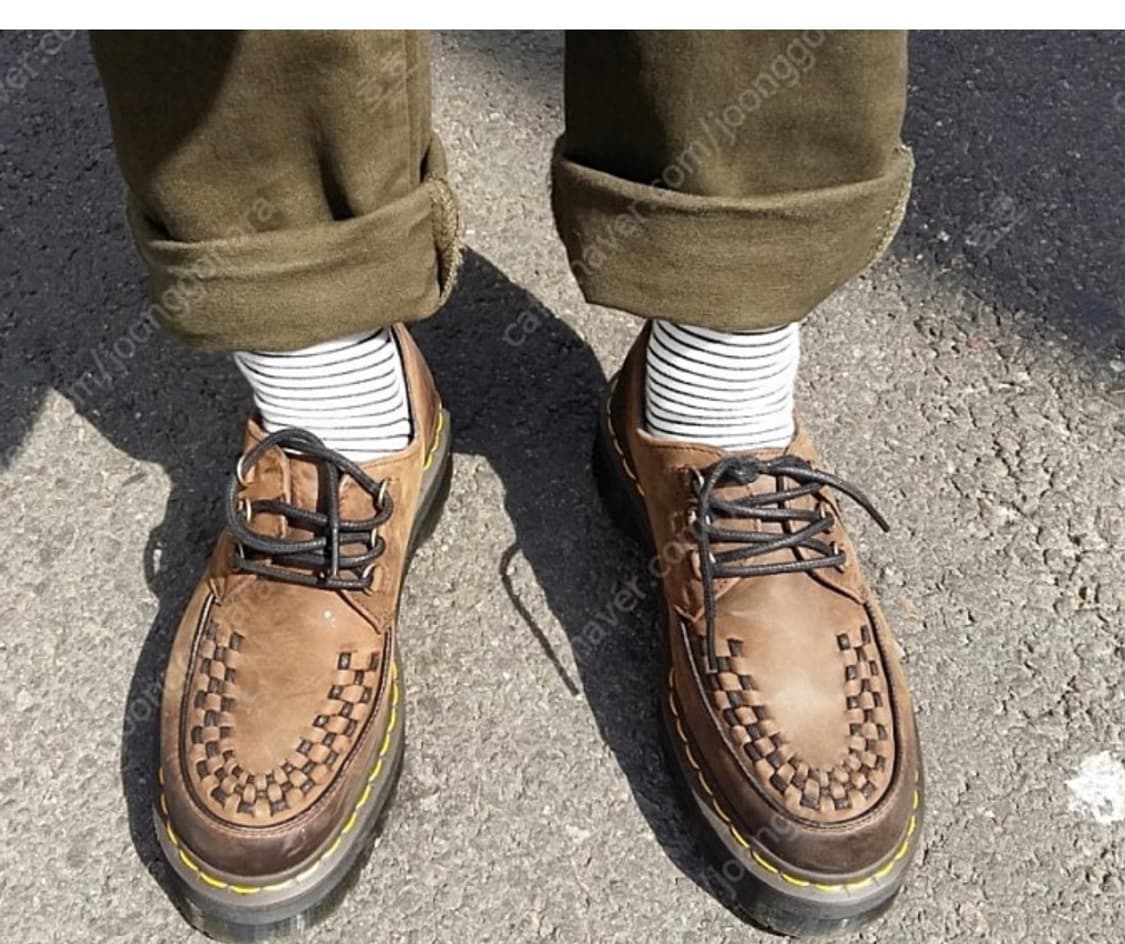 닥터마틴 애슐리 클로퍼 다크브라운 240구해요.. ㅜㅠ 상품이미지3