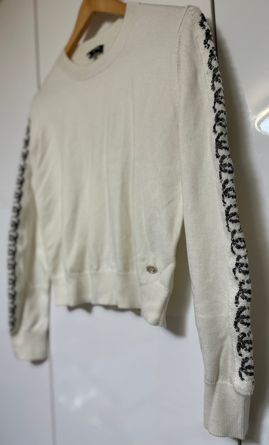 샤넬 울니트 스웨터 블랙 로고 스팽글 정품 상품이미지3