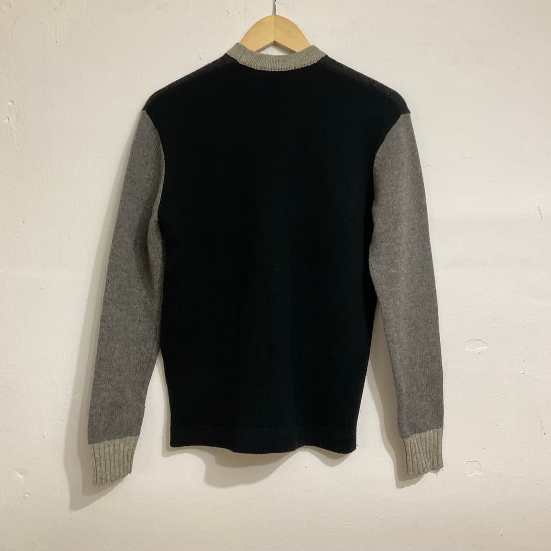 저널스탠다드 로커빌리 배색 울 가디건 상품이미지2