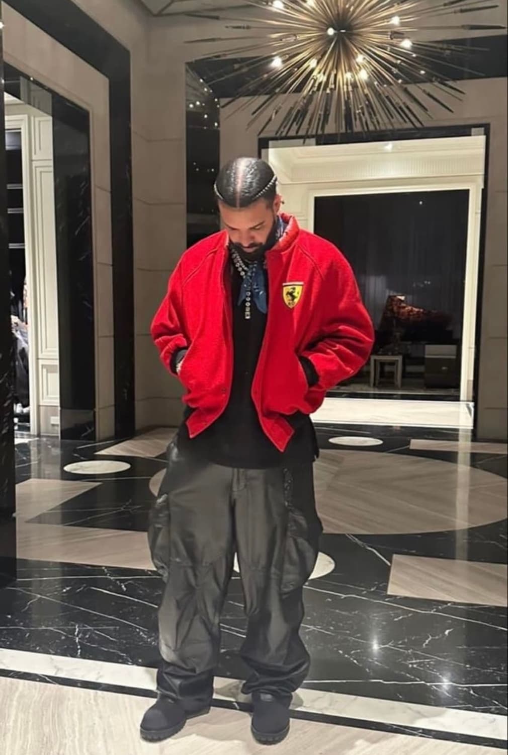 페라리 플리스 반집업 레드 상품이미지1