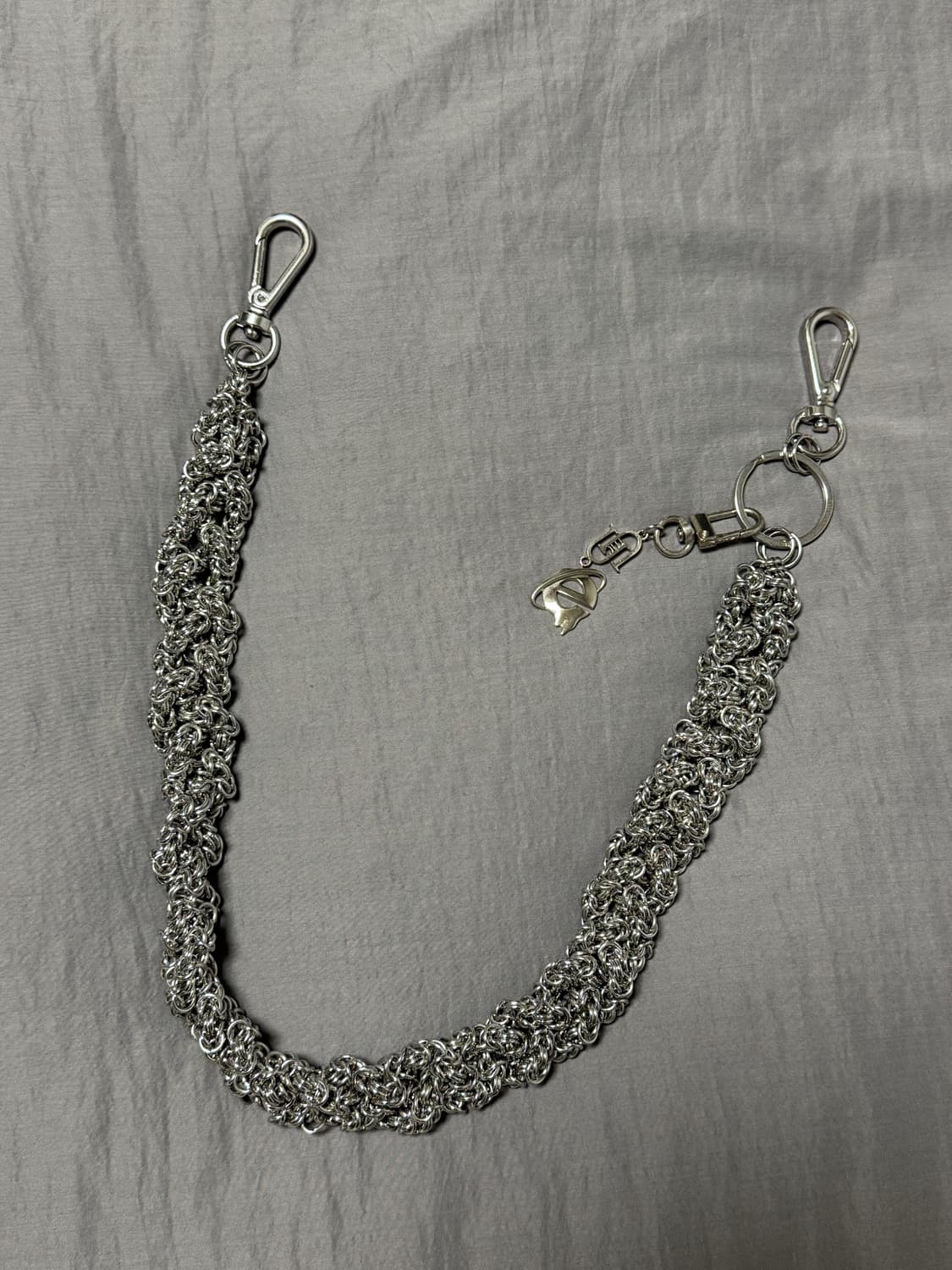 [OS] 언더마이카 리키에너스 체인 다운 블루 - 23SS 상품이미지2