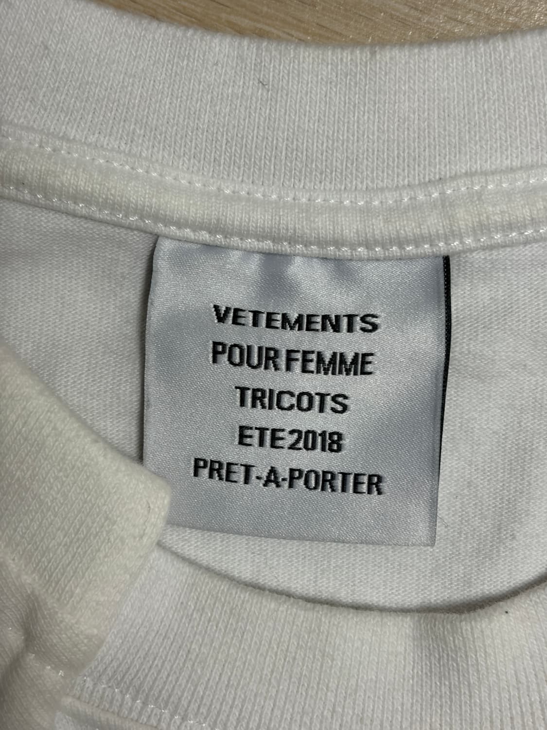 베트멍 취리히 컷업 로고 티셔츠 (뎀나 아카이브) 상품이미지3