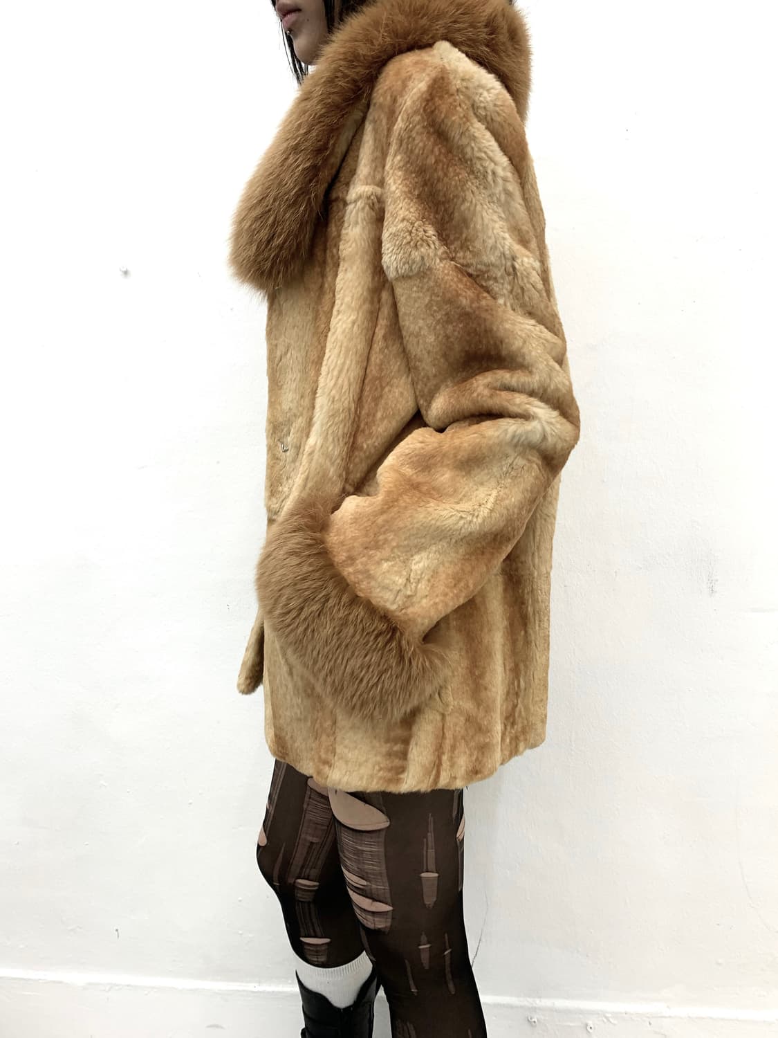 Rust camel rabbit fur jacket  상품이미지2
