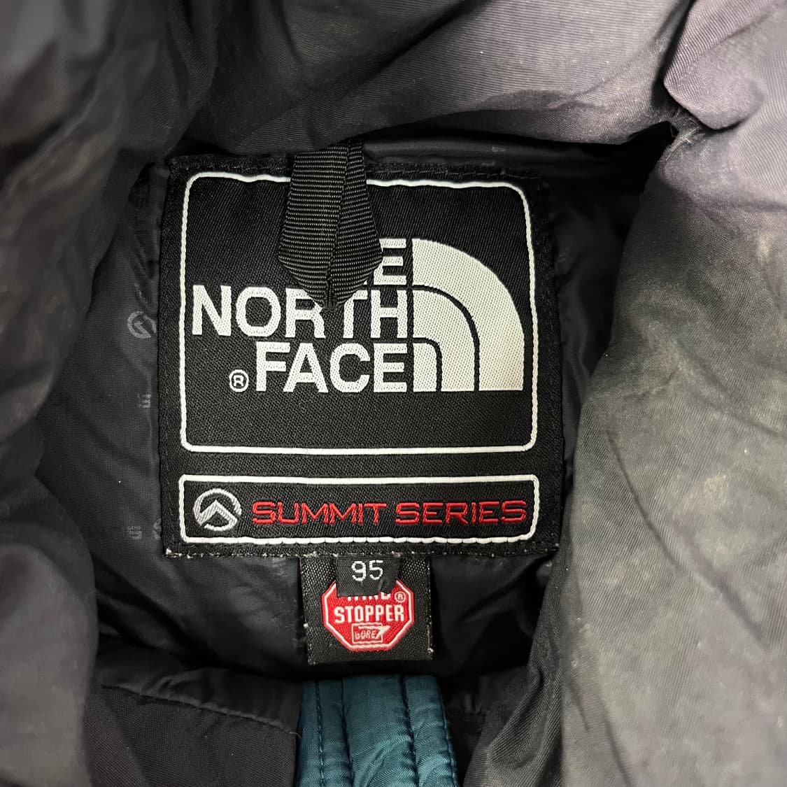 100 노스페이스 서밋시리즈 윈드스토퍼 700 드롭 블루 패딩 상품이미지3