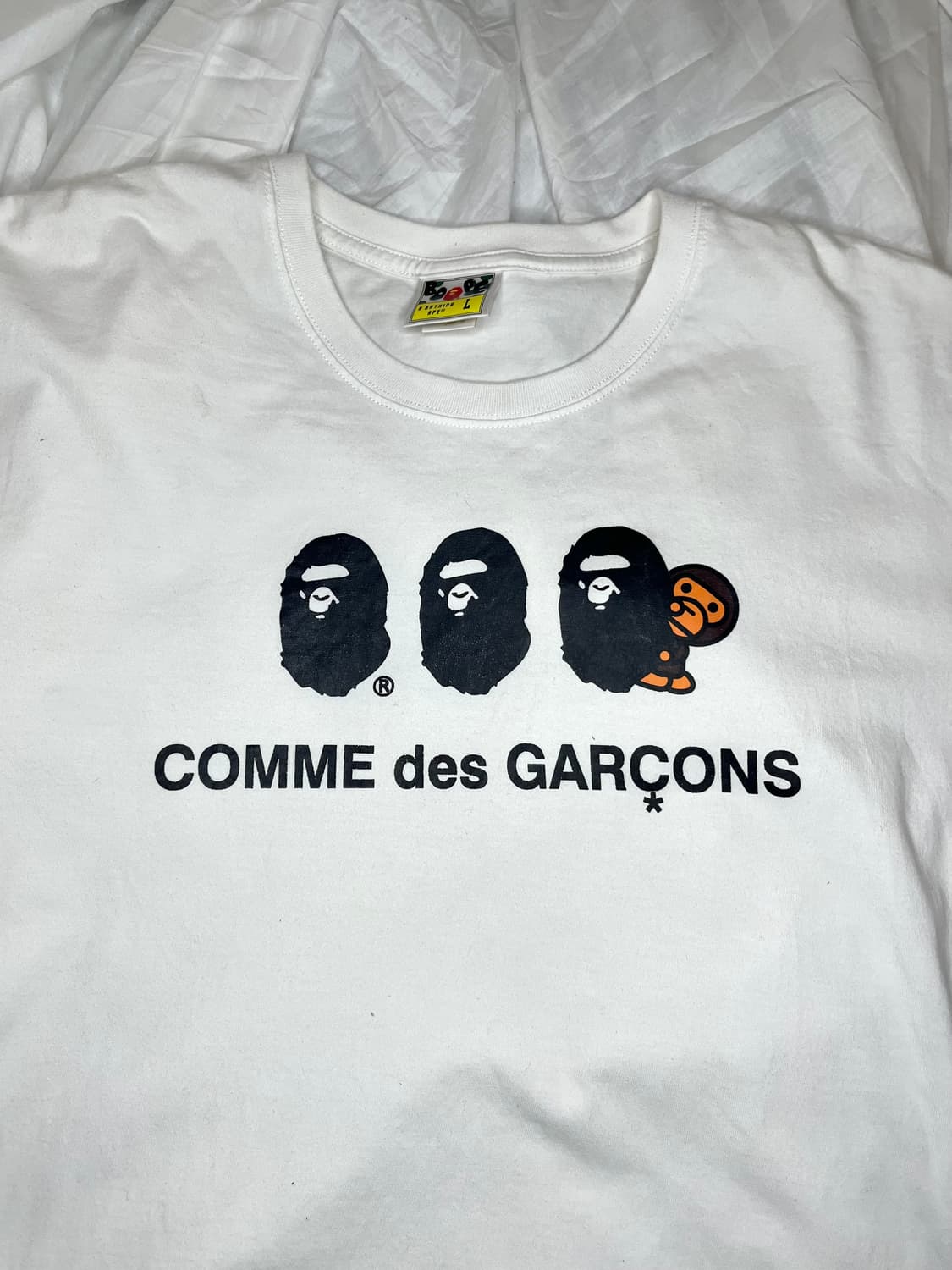 베이프 × 꼼데 가르송 그래픽 프린트 티셔츠 상품이미지1