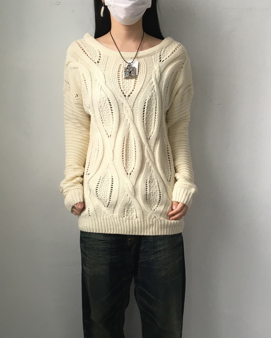 Back lace up point cable pattern knit 상품이미지1
