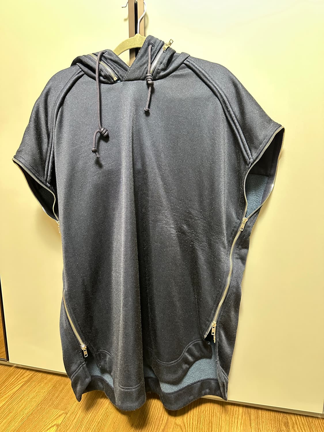 준지 슬리브리스 사이드 지퍼 후드 상품이미지5