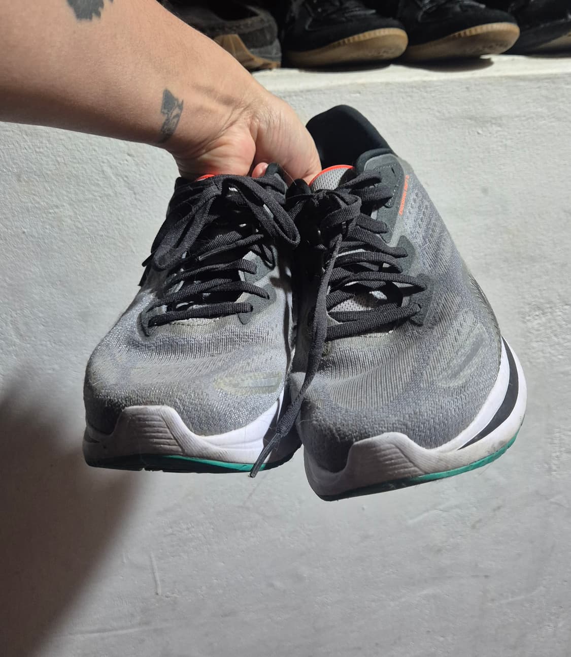 써코니 엔돌핀 시프트 265 (8.5) 사이즈 판매 상품이미지4