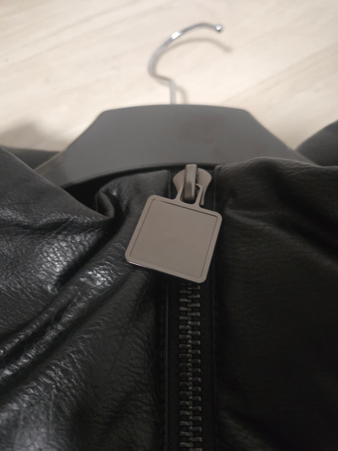 깡스타일리스트 콜라보 에드리엘로스 가죽패딩(50) 상품이미지4