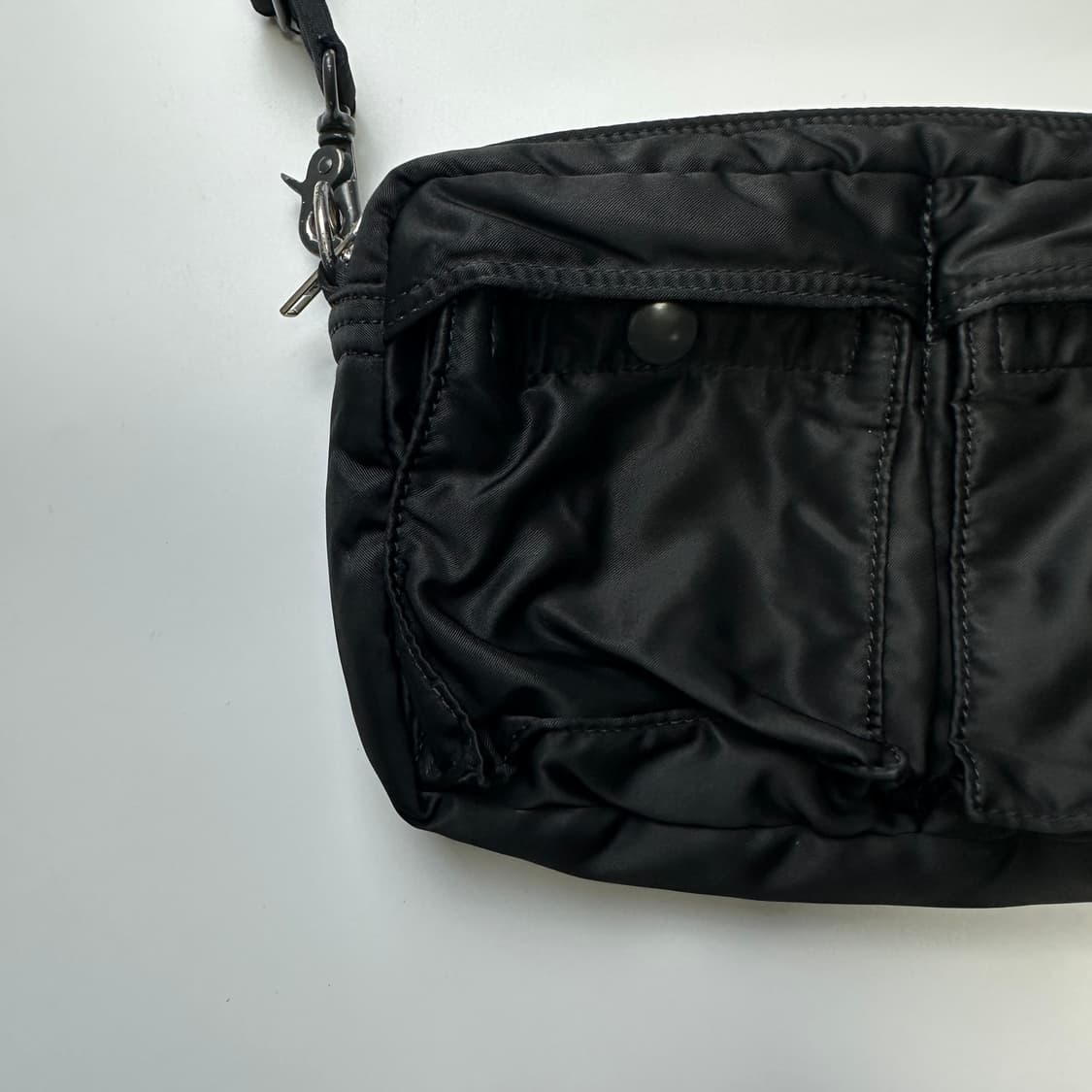 PORTER TANKER SHOULDER BAG 포터 탱커 숄더백 상품이미지4