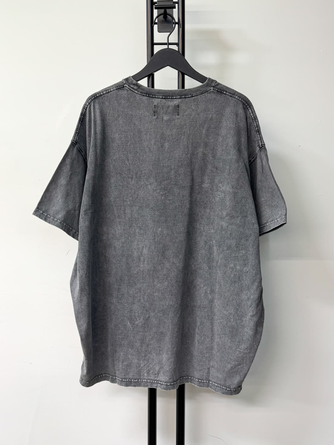 아트모스 21SS 케미컬 워시 빅 테이퍼드 포켓 티 상품이미지3