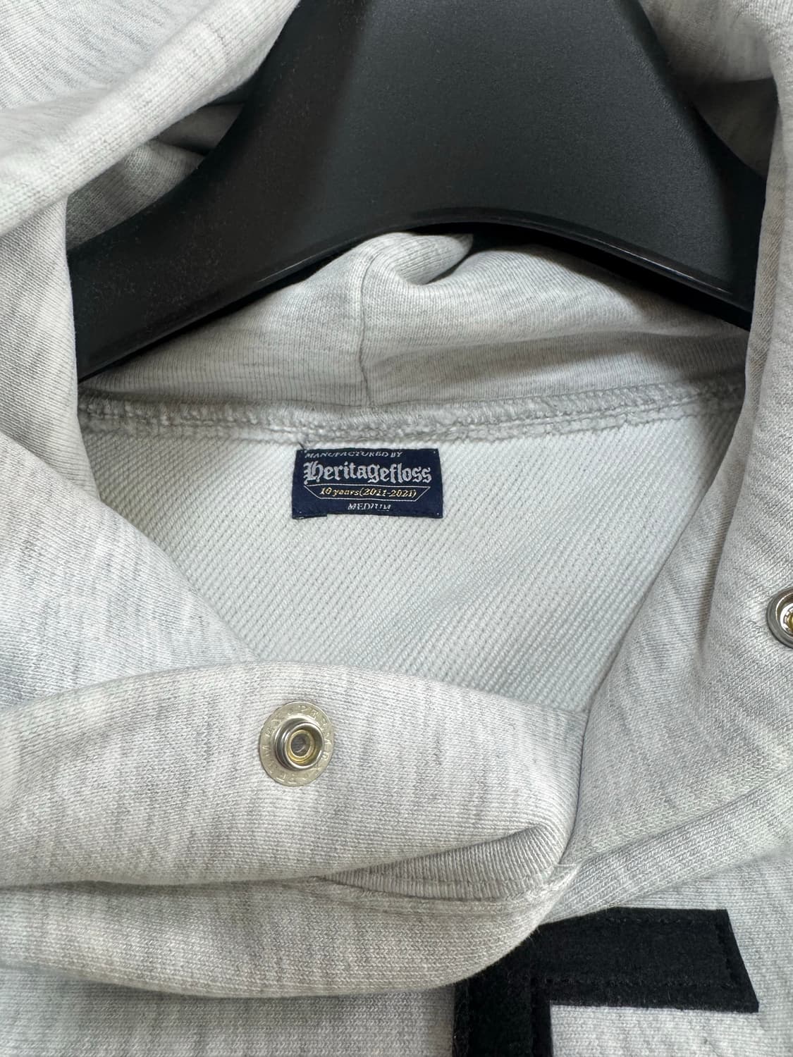 헤리티지플로스 10주년 빅로고 후드티 팝니다 상품이미지4