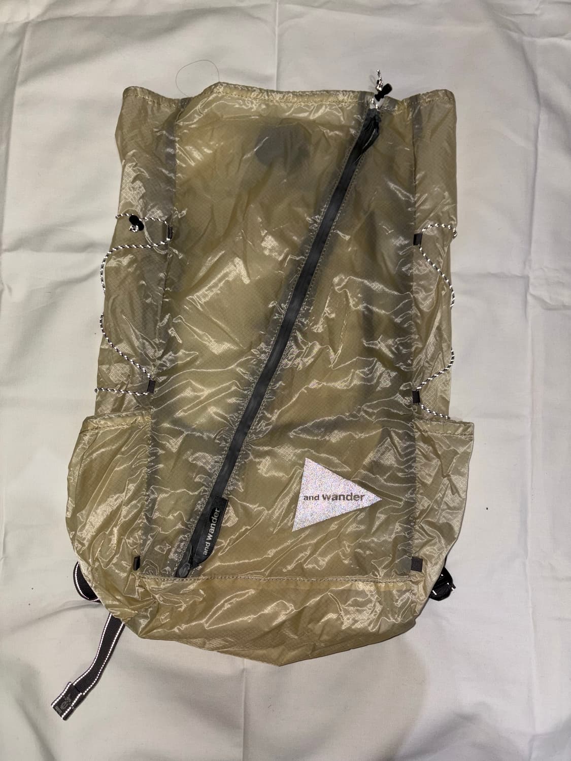 앤드 원더 실 데이팩 오프 화이트 상품이미지1