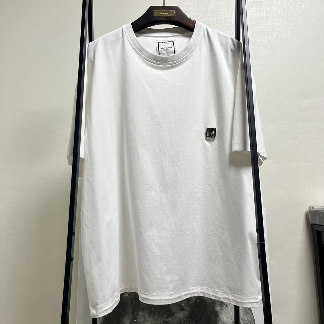 정품 48) 우영미 메탈로고 오버핏 반팔 티셔츠 100 상품이미지1