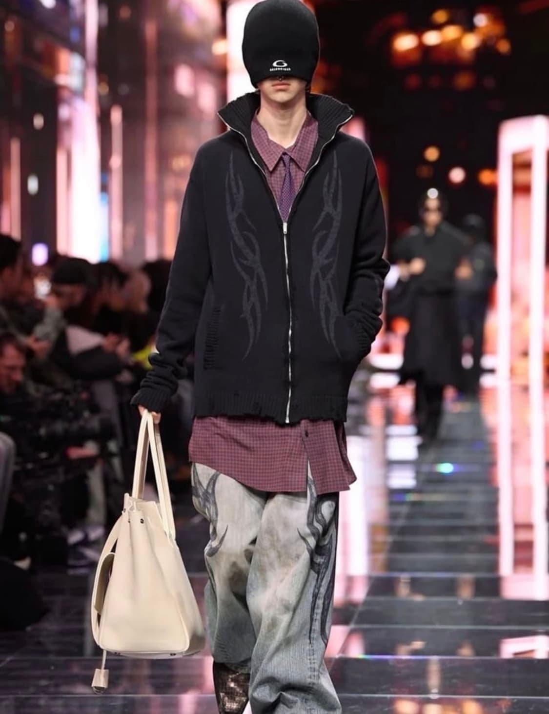 발렌시아가 마스크 비니 상품이미지2