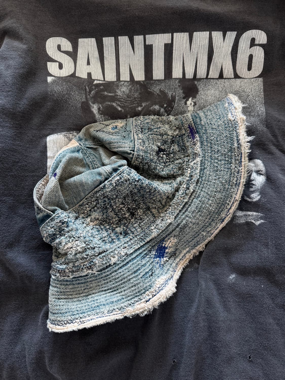 캐피탈 노인과바다 크러쉬 상품이미지1