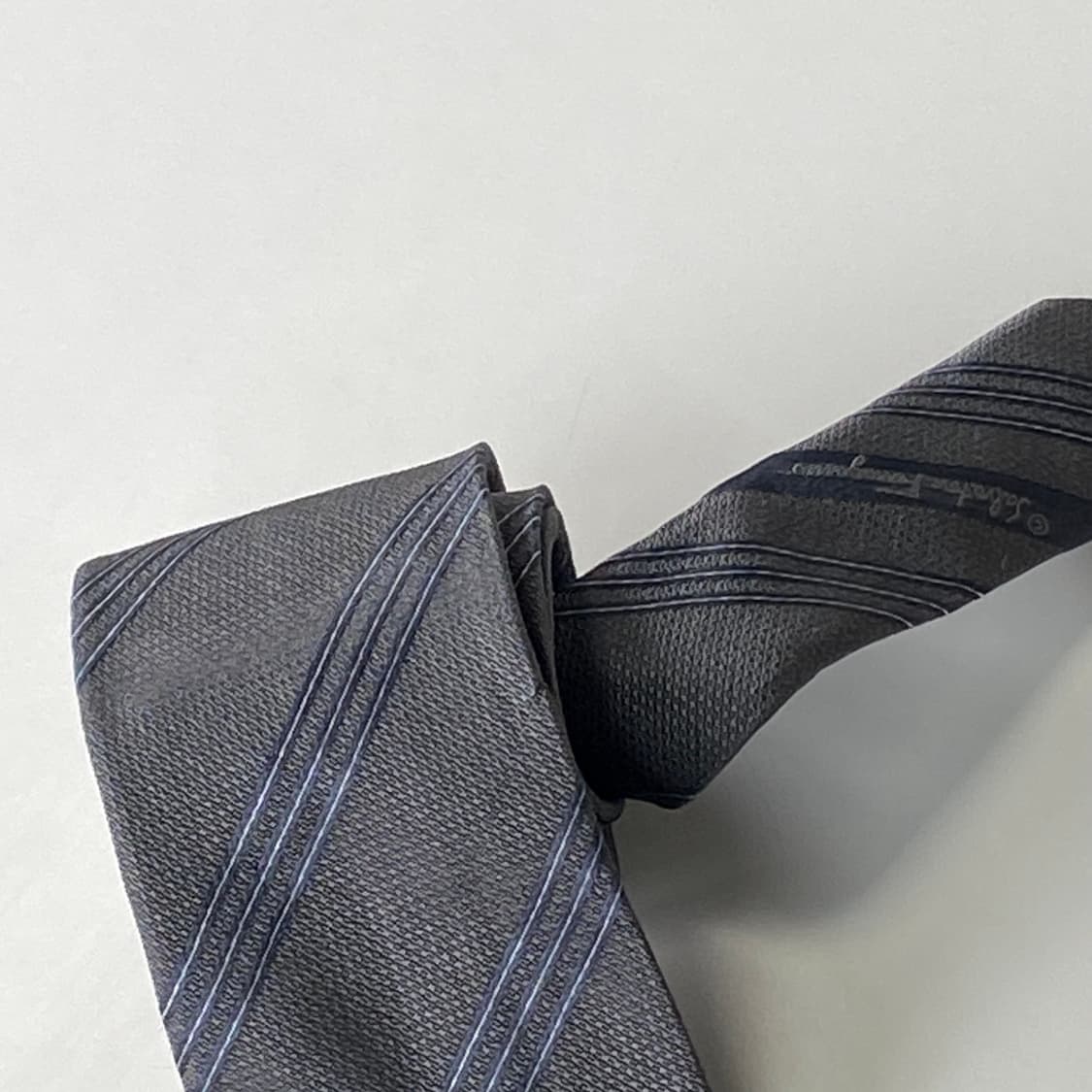 페레가모(Ferragamo) 명품 정품 넥타이 8.3cm 상품이미지4