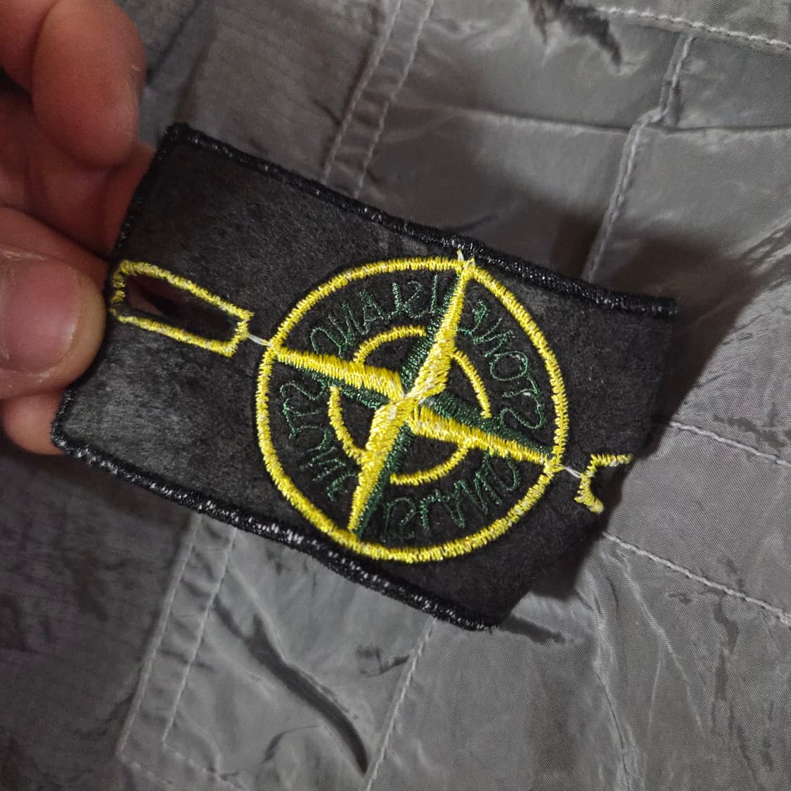 19ss 스톤아일랜드 와펜 나일론 메탈 카고 쇼츠 반바지 32 상품이미지9