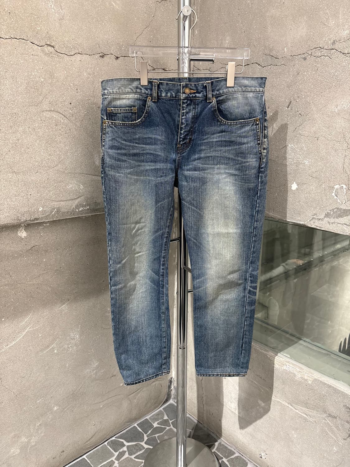생로랑 백패치 스키니 데님 팬츠  상품이미지1