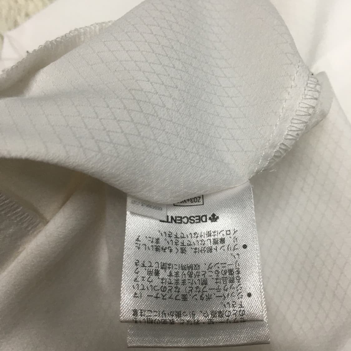 데상트 경량 바람막이자켓 CC29 상품이미지4