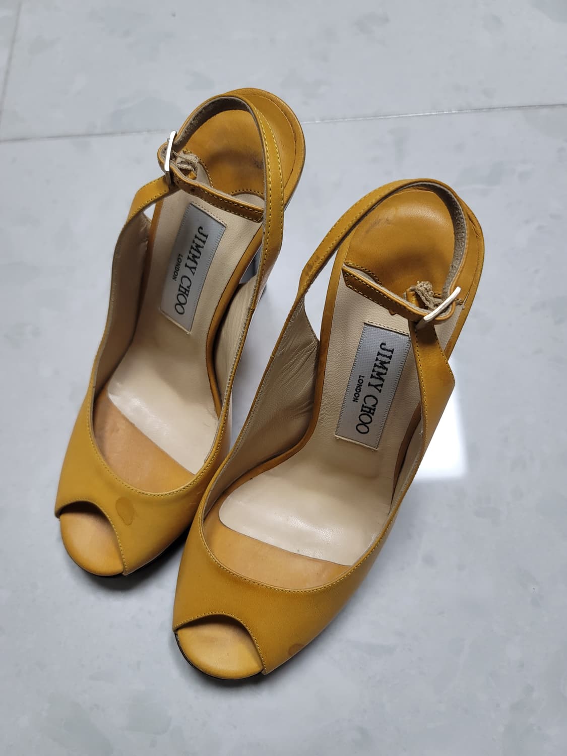 지미추 가죽 여성 하이힐 37(240) 상태확인 상품이미지1