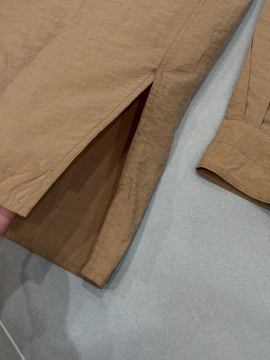 르메르 Lemaire 드라이실크 버튼 집업 셔츠 상품이미지4