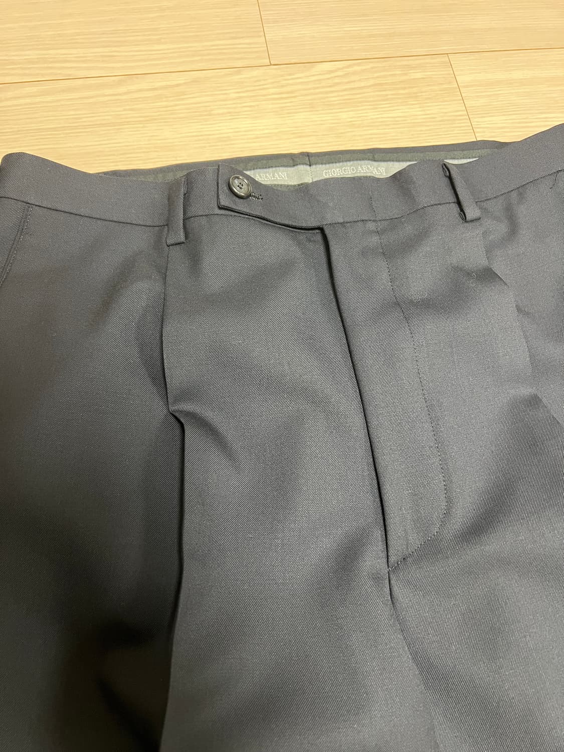 Giorgio Armani 클래식 네이비 울 셋업 정장 상품이미지9