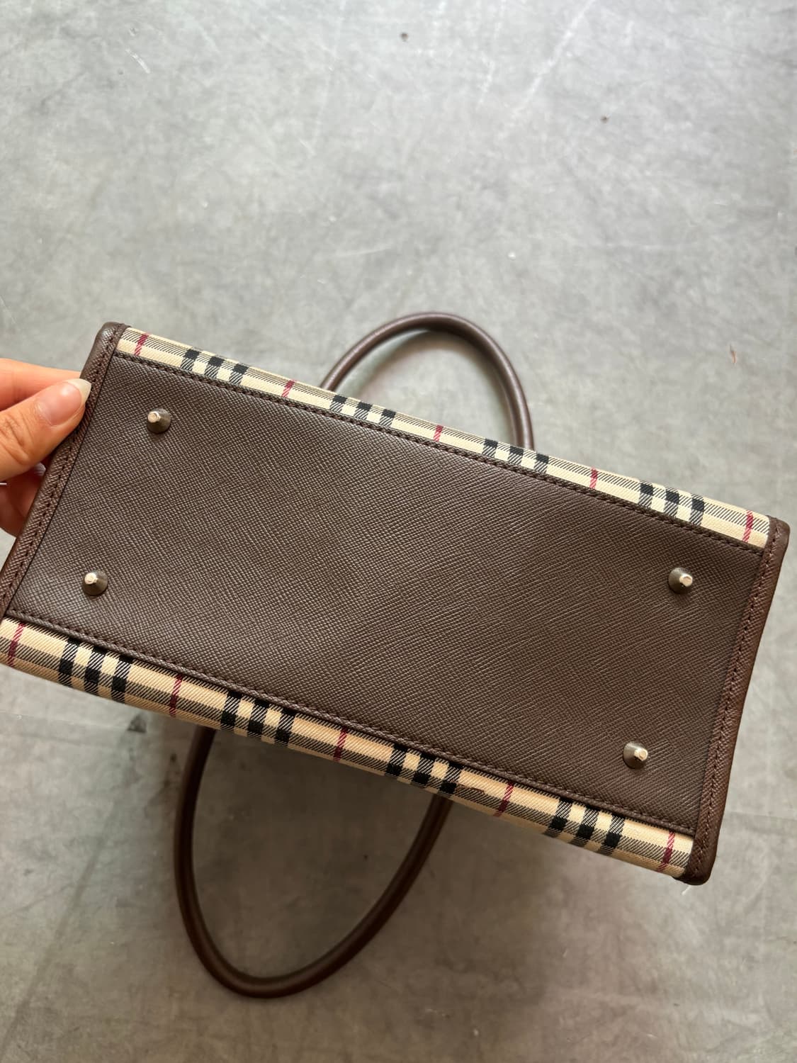 Burberry 버버리 노바체크 스퀘어 토트백 상품이미지9