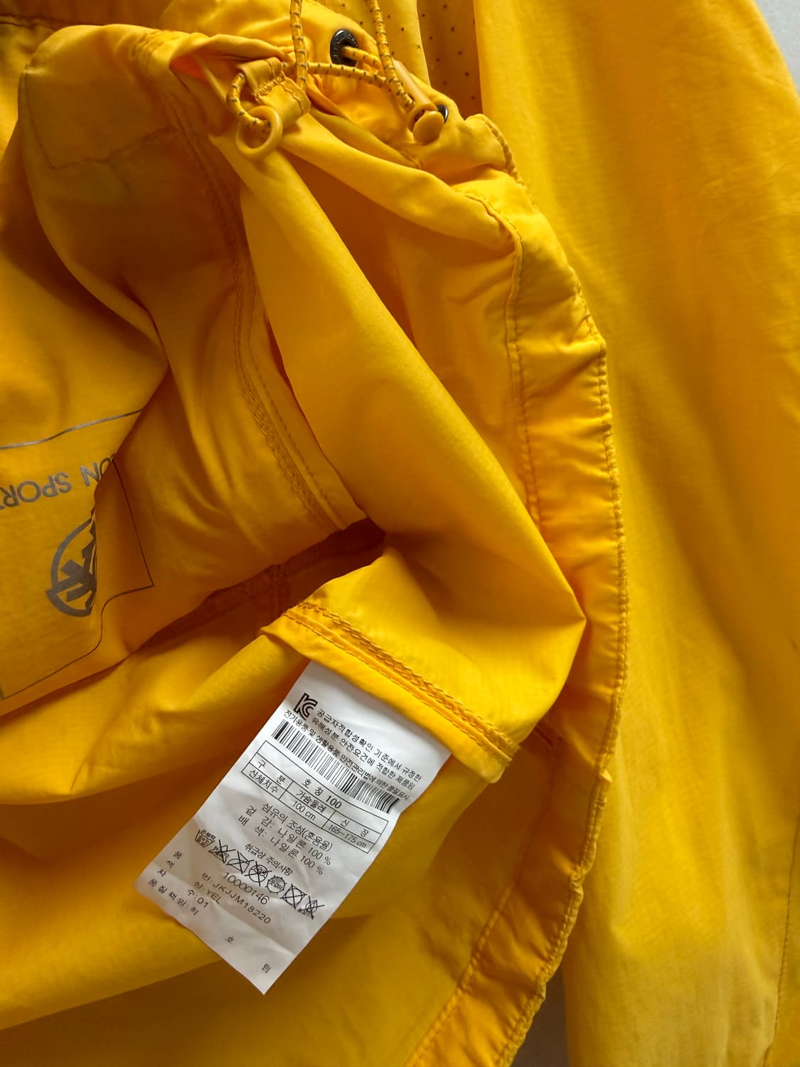 여성 100 / 코오롱스포츠 경량 바람막이 옐로우 상품이미지3