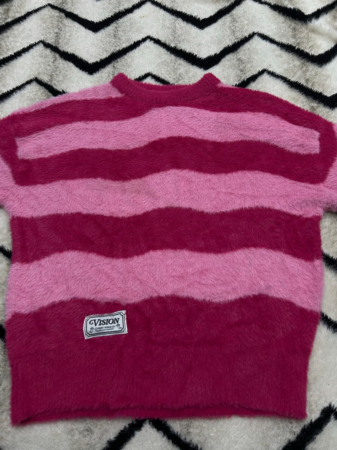 [S]비젼스트릿웨어 스트라이프 핑크 모헤어 오버핏 니트 상품이미지4