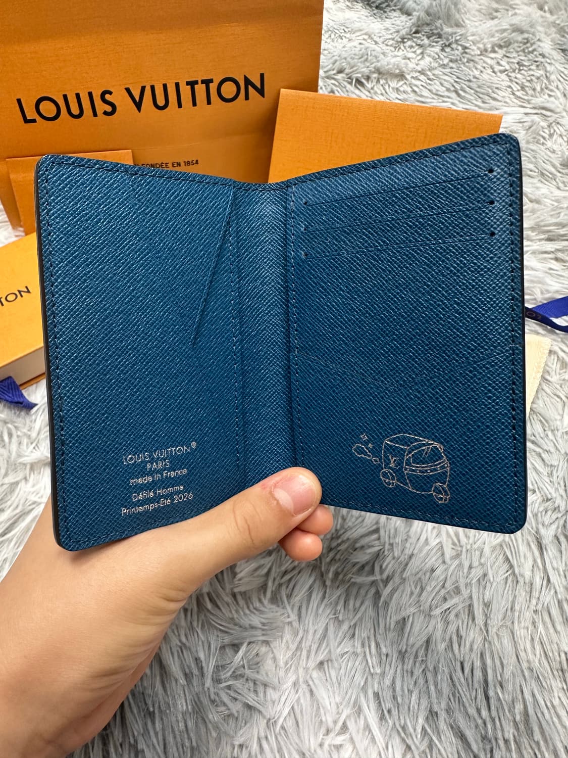 루이비통 모노그램 피그먼트 오거나이저 지갑 상품이미지5