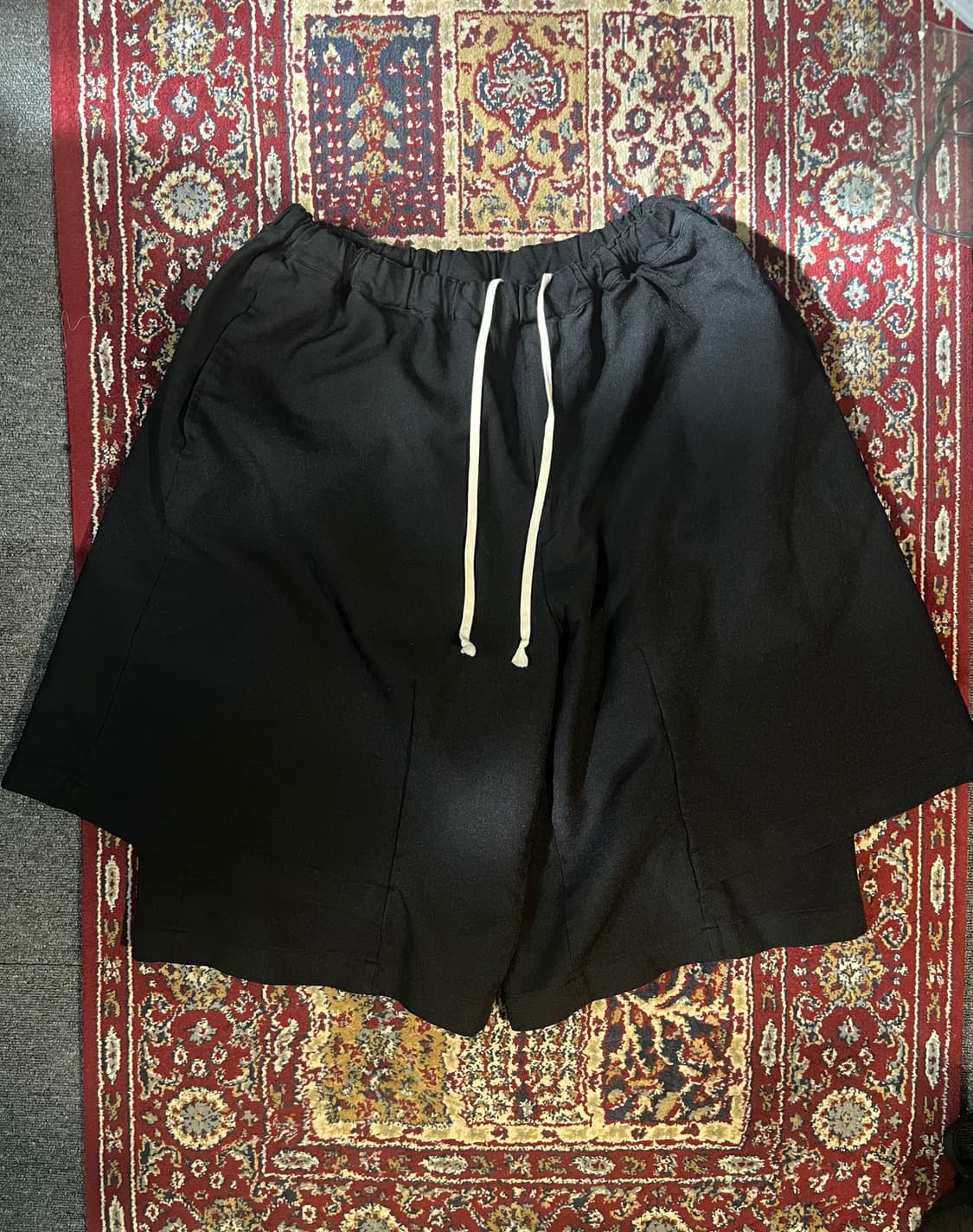comme des garcons black 레이어드 축융 폴리 쇼츠 상품이미지1