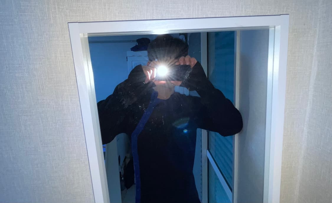 아르마니 익스체인지 비대칭 버튼 리브드 니트 상품이미지1