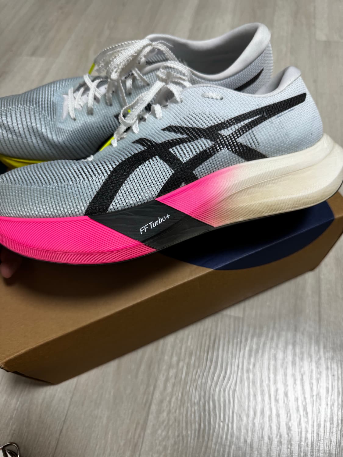 290] 아식스 메타스피드 엣지 파리 카본러닝화 상품이미지2