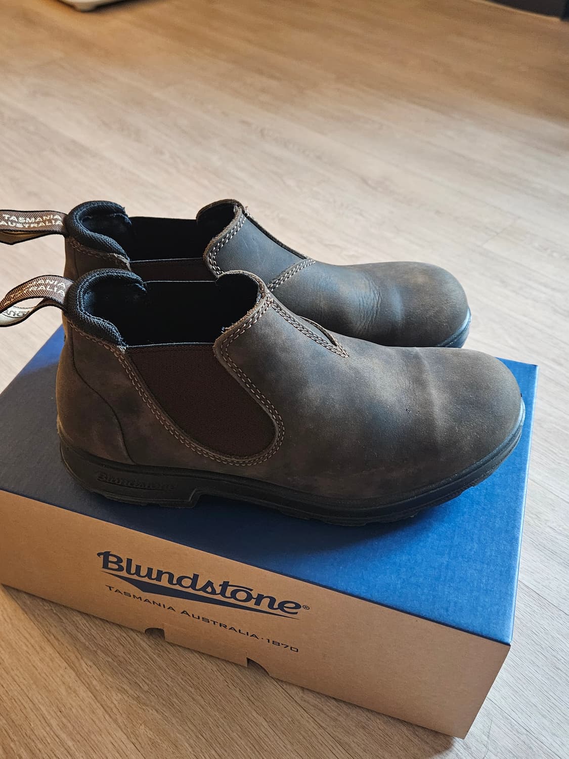 블런드스톤 슬립온부츠 러스틱브라운 AU6(250~255)(1번 착용) 상품이미지4