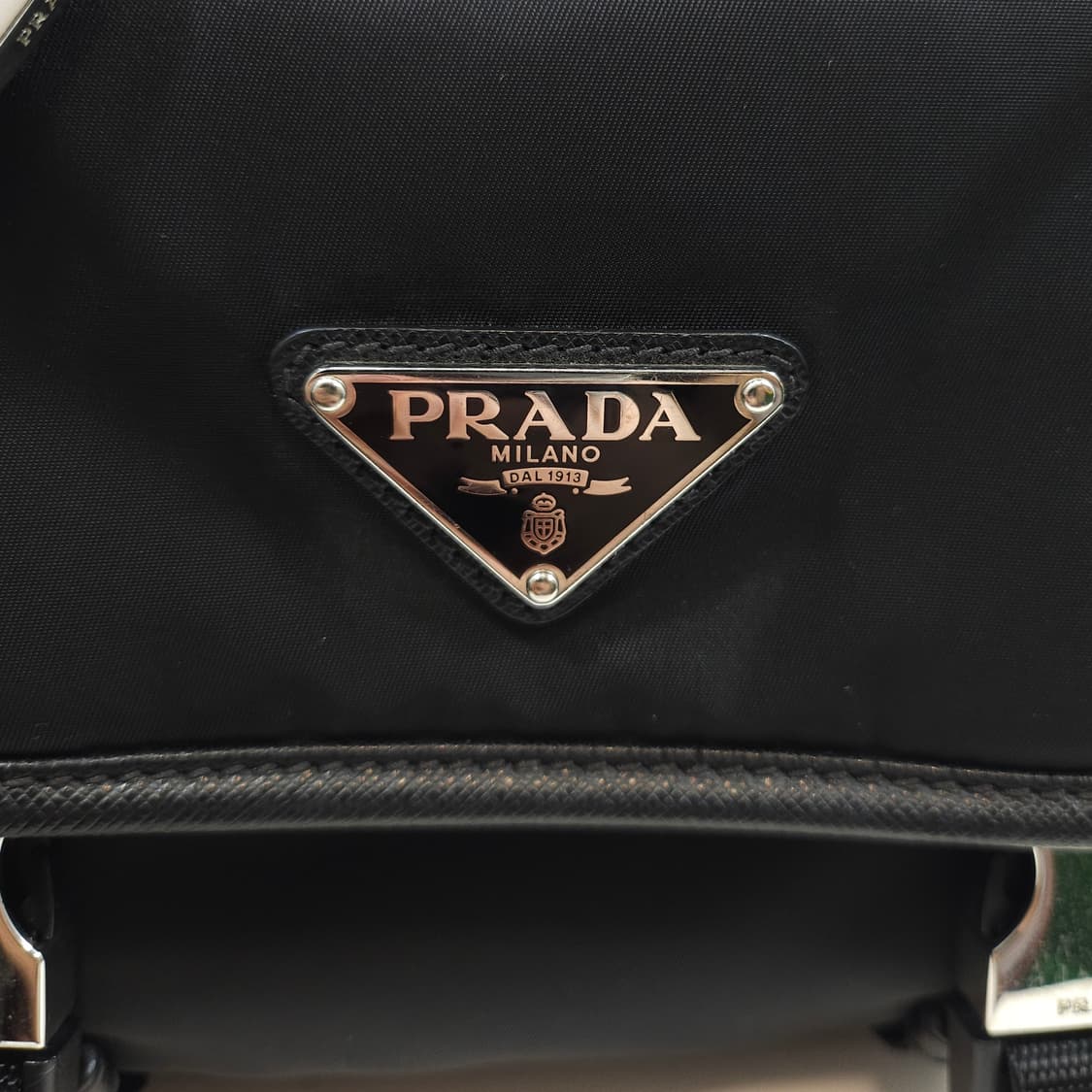 [정품]프라다 삼각 로고 멀티 크로스백 메신저백 2VD034 상품이미지2