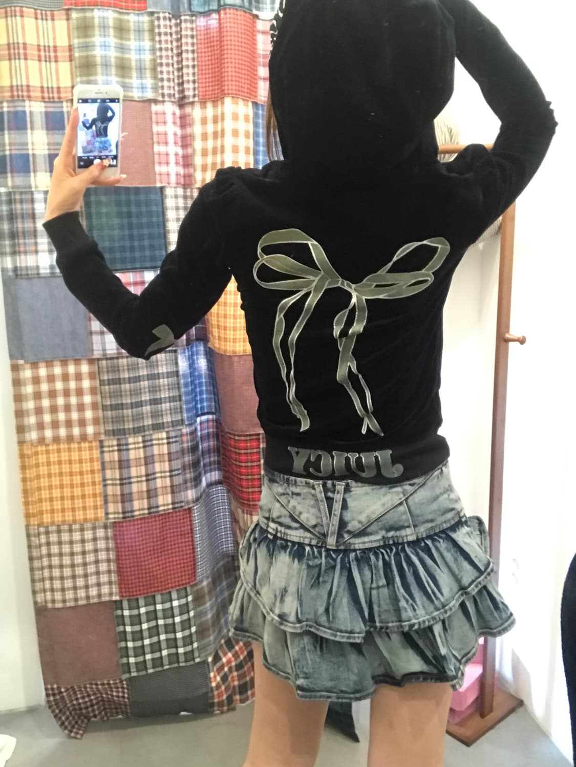 쥬시꾸띄르 블랙 리본 패턴 후드집업 상품이미지1