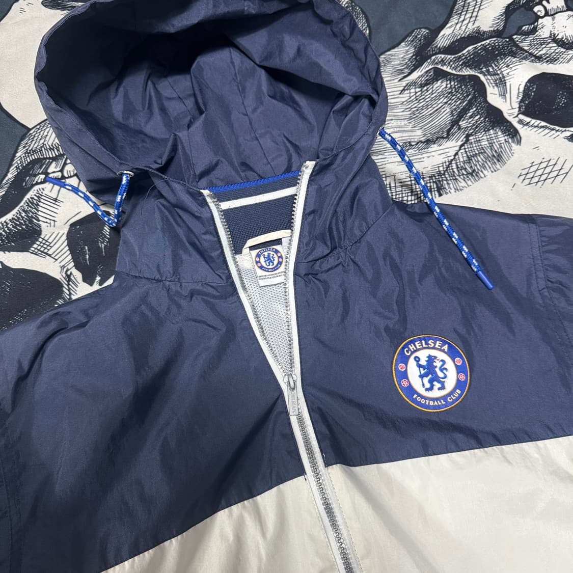 첼시 공홈 바람막이 L사이즈  상품이미지2