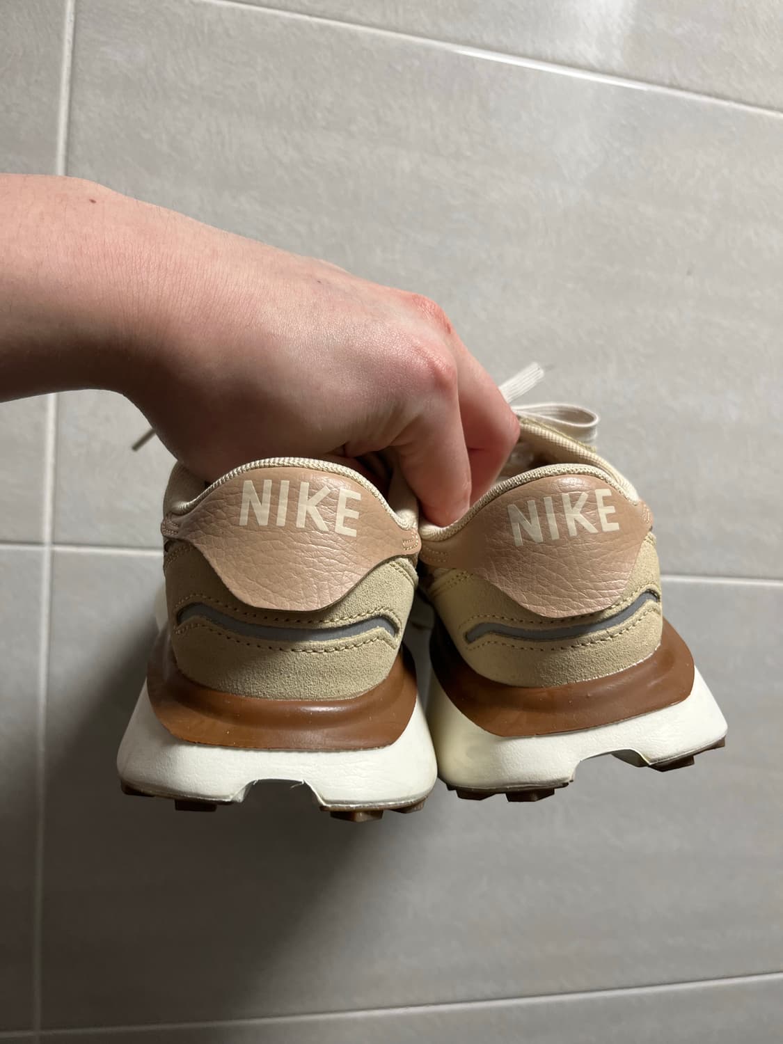 나이키 와플 피닉스 스니커즈 상품이미지5