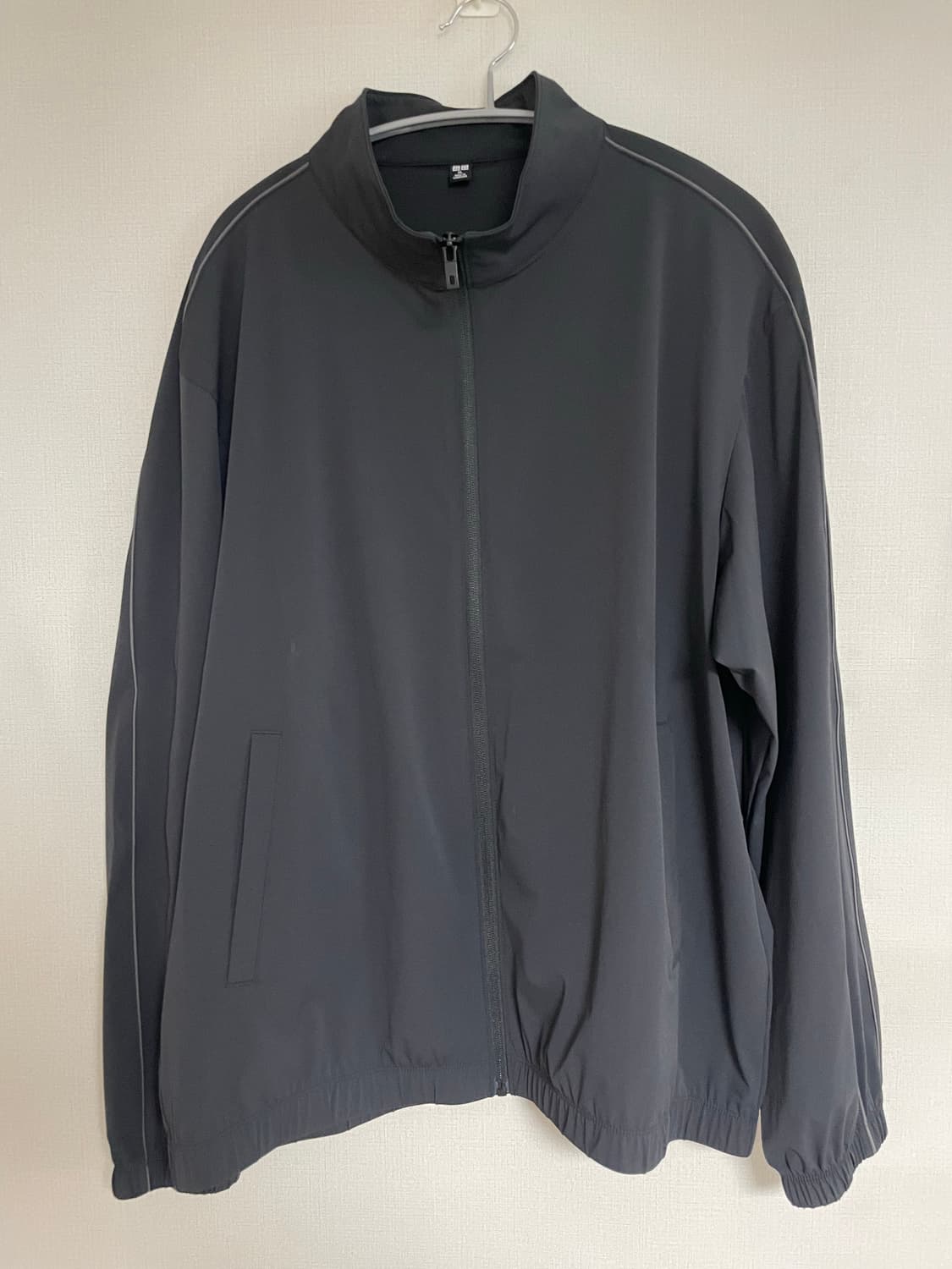 유니클로 바람막이 XL 상품이미지1