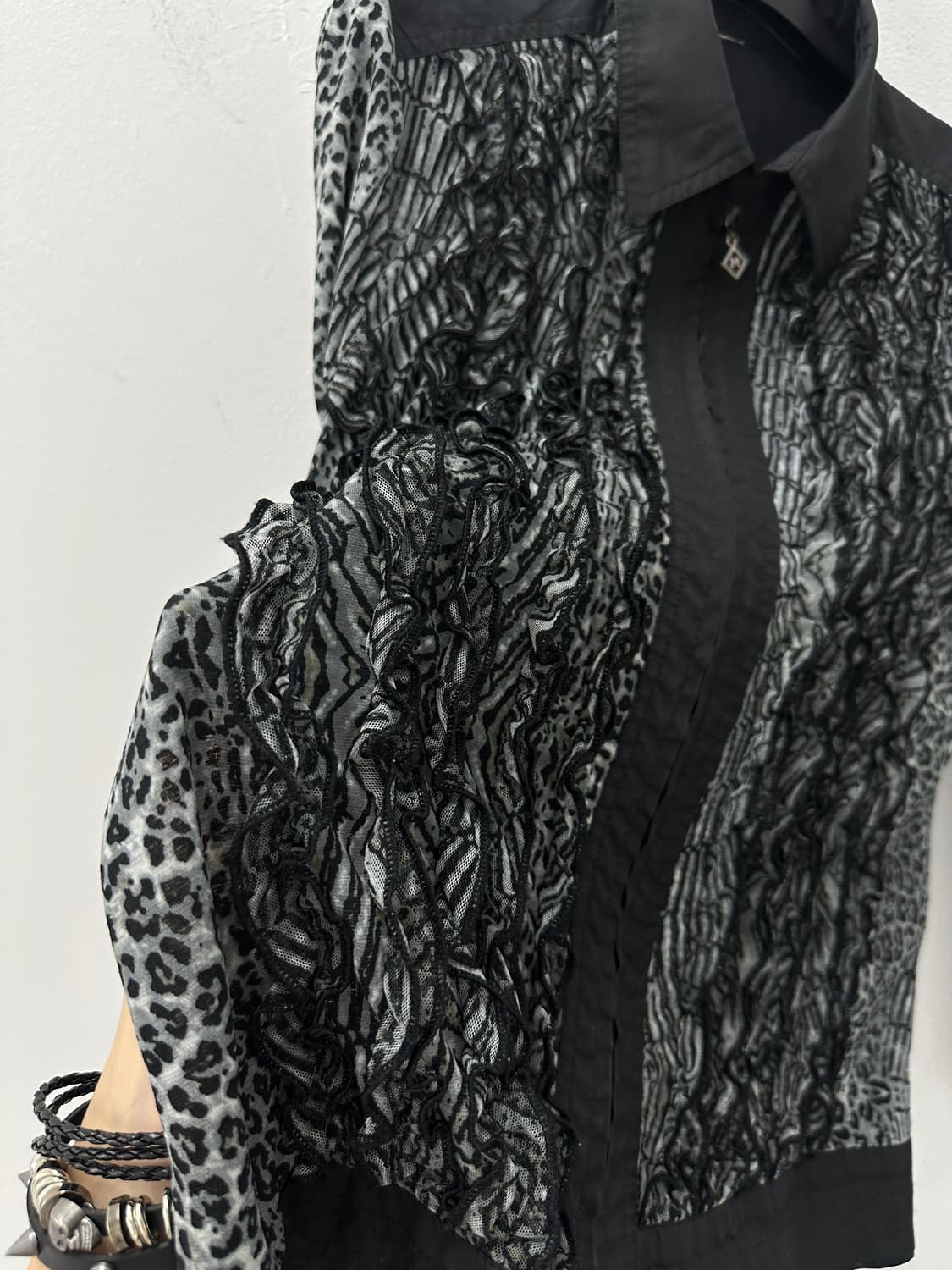 Vintage black pintuck shirt jacket 상품이미지3