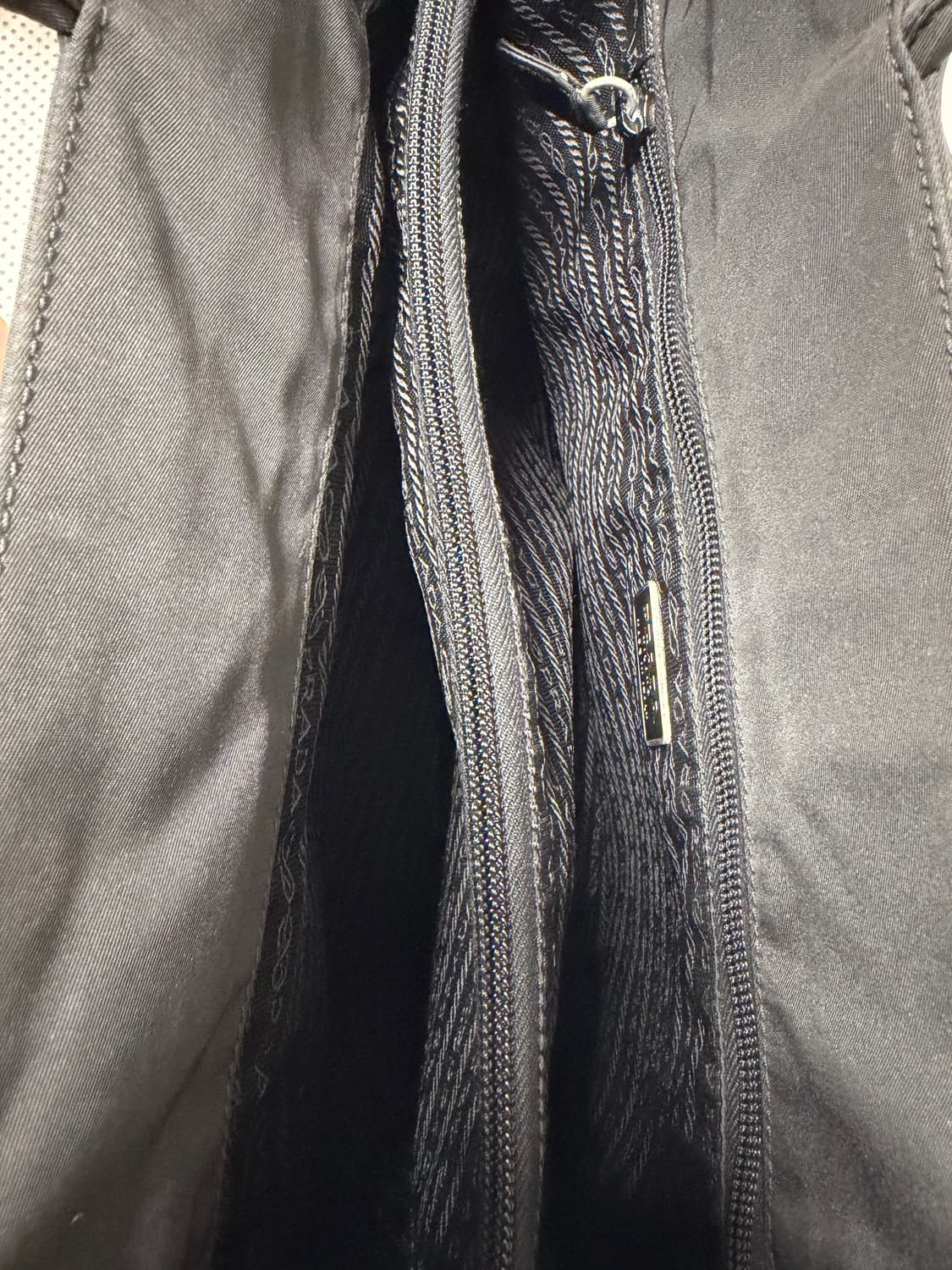 정품 프라다 포코노 나일론 블랙 대용량 토트백 숄더백 상품이미지6