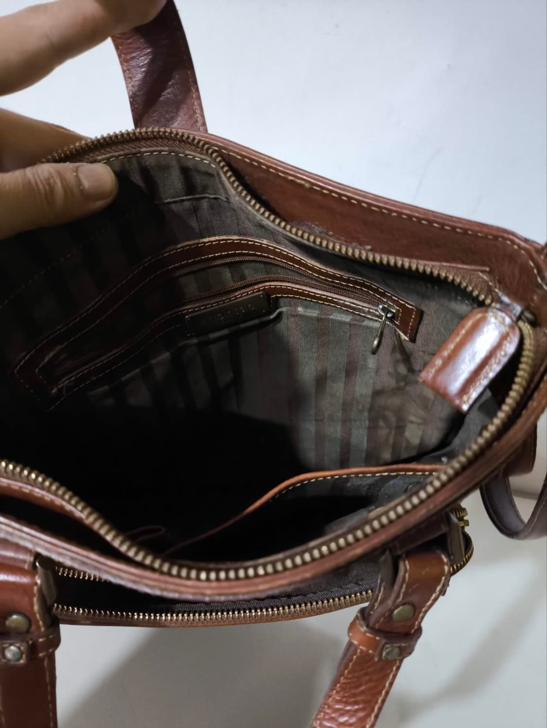 몽삭 00's 에이징 가죽 크로스백 서류가방 상품이미지9