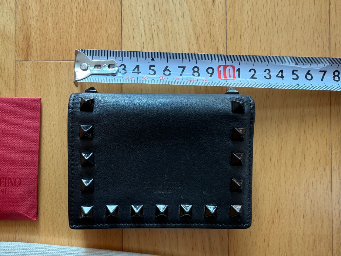 발렌티노 VALENTINO 지갑 중지갑 지퍼돌이 스터드 반지갑 명품지갑 상품이미지8