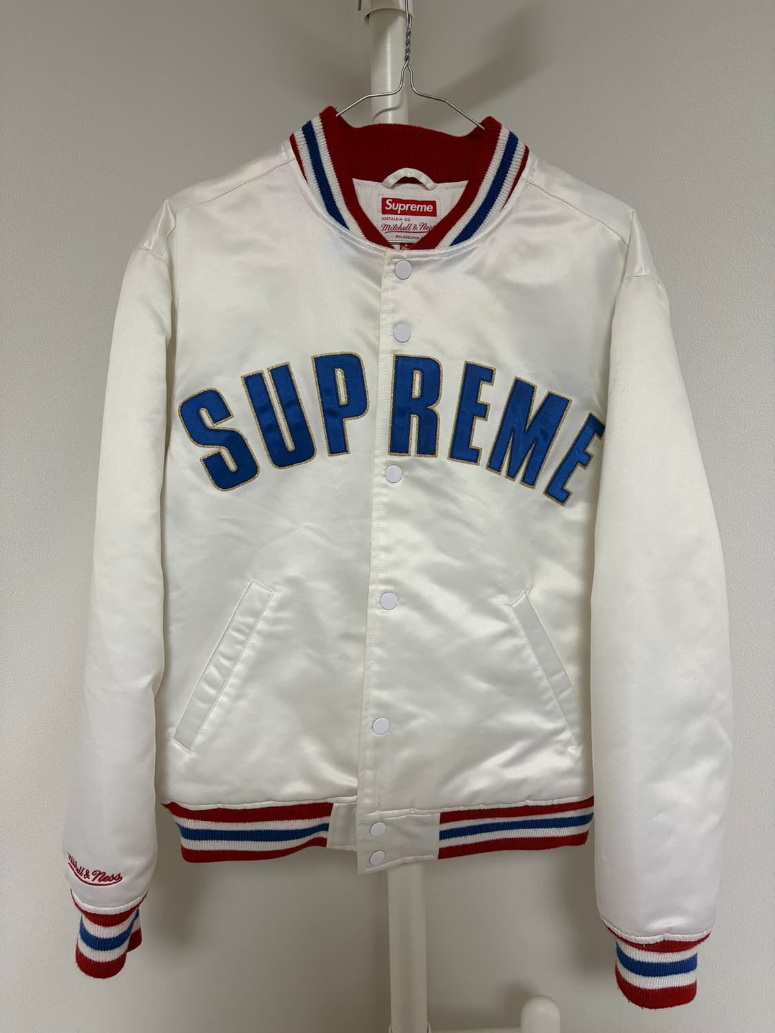 슈프림 미첼엔네스 사틴 바시티 자켓  상품이미지1