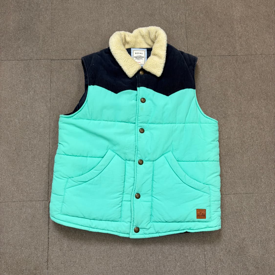 ROIAL japan 로이알 웨스턴 패딩 베스트  상품이미지1