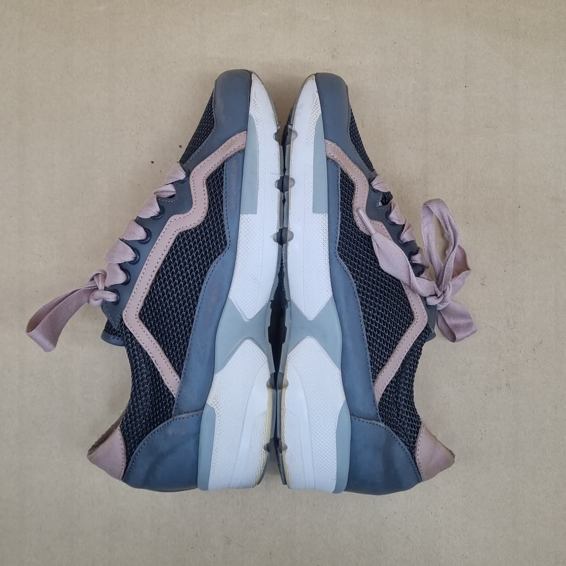 구호 여성스니커즈235 굽4 상품이미지5