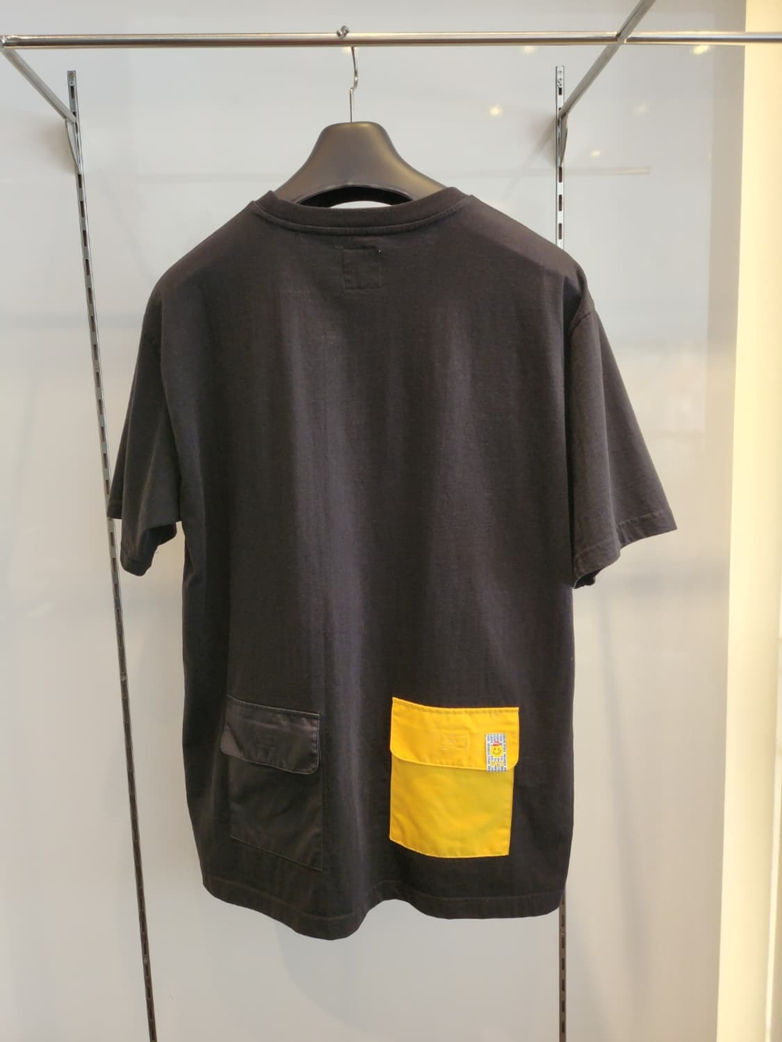 헤지스 블랙 백포켓 반팔100 상품이미지1