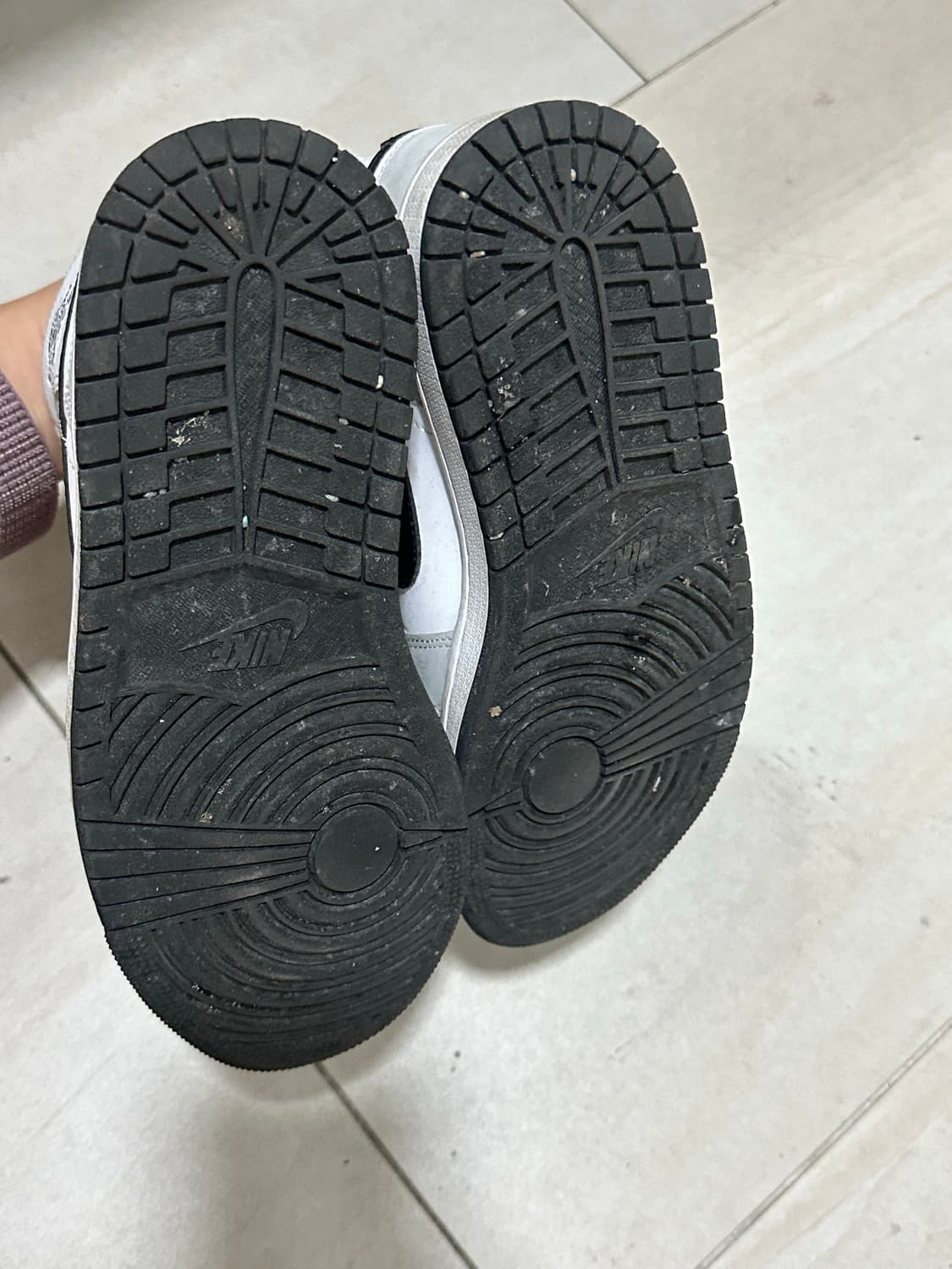 조던1 미드 그레이 포그 w235사이즈 상품이미지7